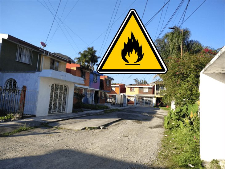 Incendio consume el segundo piso de una vivienda en Río Blanco