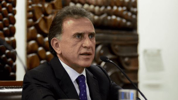 Se dice que... La mentada ´carpeta azul´ de Yunes