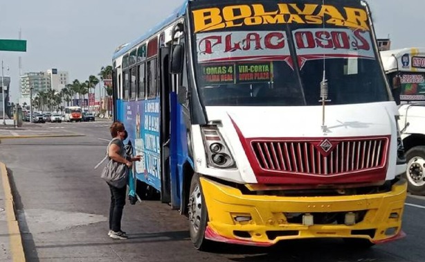 ¿Qué requisitos debes reunir para manejar camiones urbanos en Veracruz?