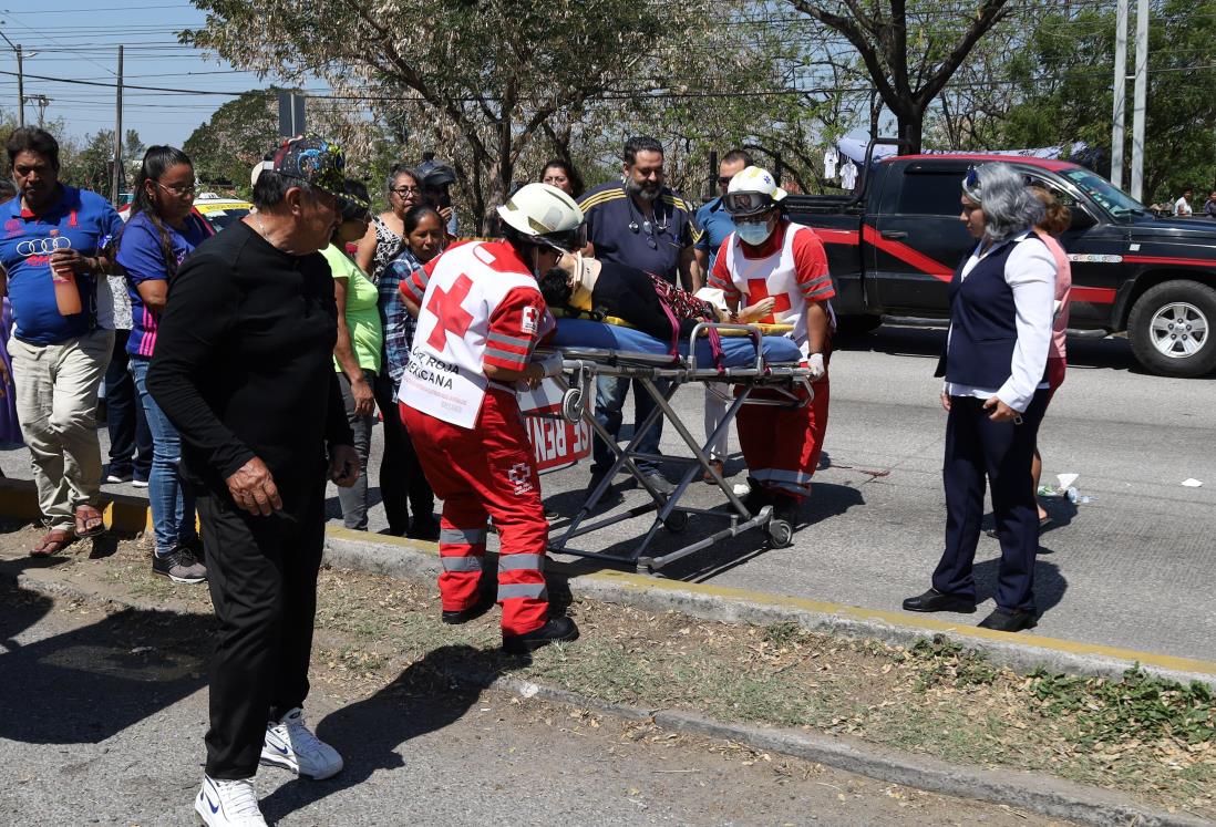 Camión atropella a mujer de 80 años en  J. B. Lobos en Veracruz