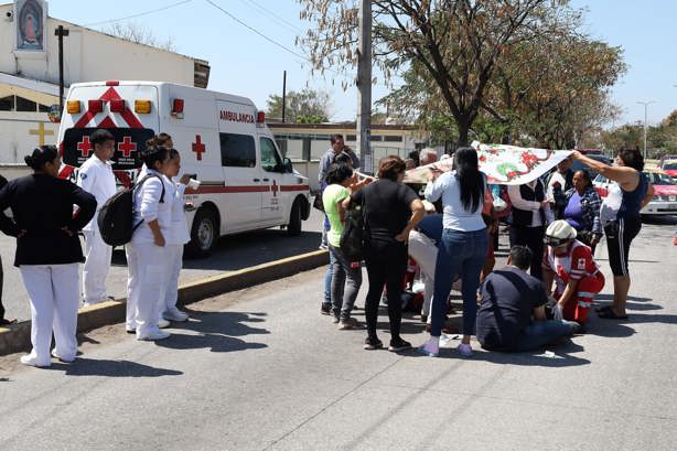 Camión atropella a mujer de 80 años en  J. B. Lobos en Veracruz