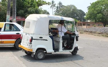 Proliferación de mototaxis en diversas zonas del estado está generando una crisis en el transporte público: transportistas