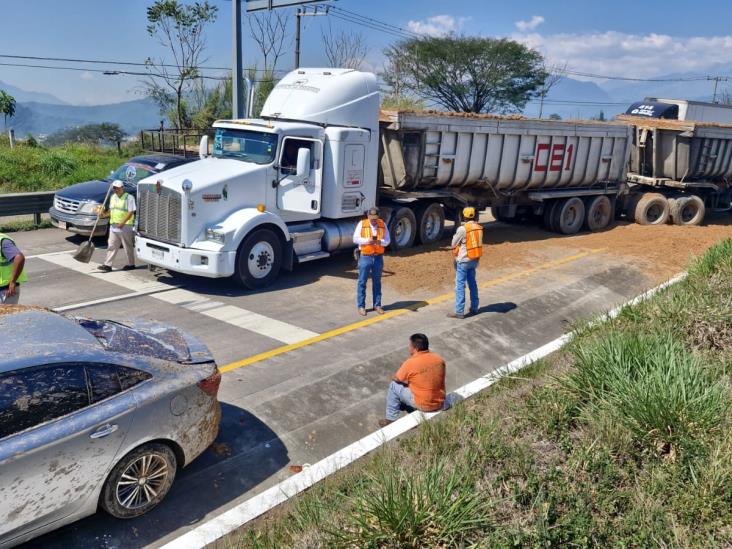 Se registra carambola de 3 unidades sobre la autopista 150D Fortín-Córdoba