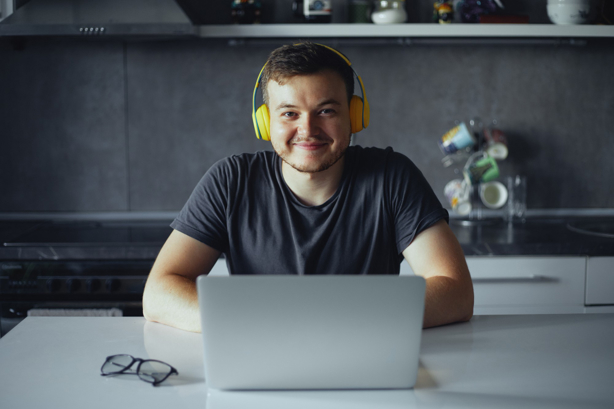 Cómo optimizar la batería de tu notebook para que dure todo el día