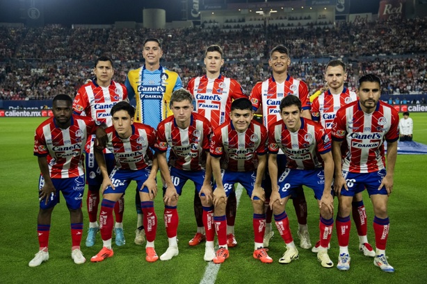 Logra San Luis triunfo de oro ante Chivas