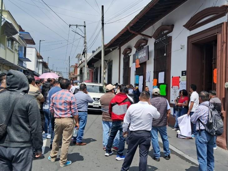 Siguen protestas de docentes contra reforma a Ley del ISSSTE, ahora en Orizaba