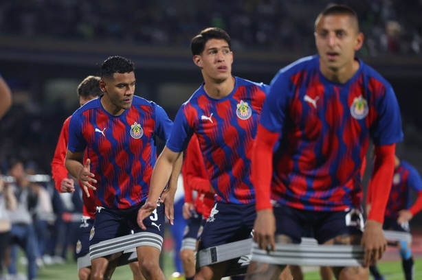 Propicia Chivas cuarta derrota al hilo a Pumas