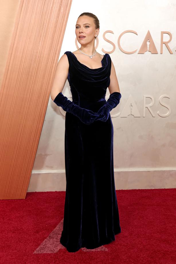 Los mejores looks de celebridades en la alfombra roja de los Premios Óscar 2025