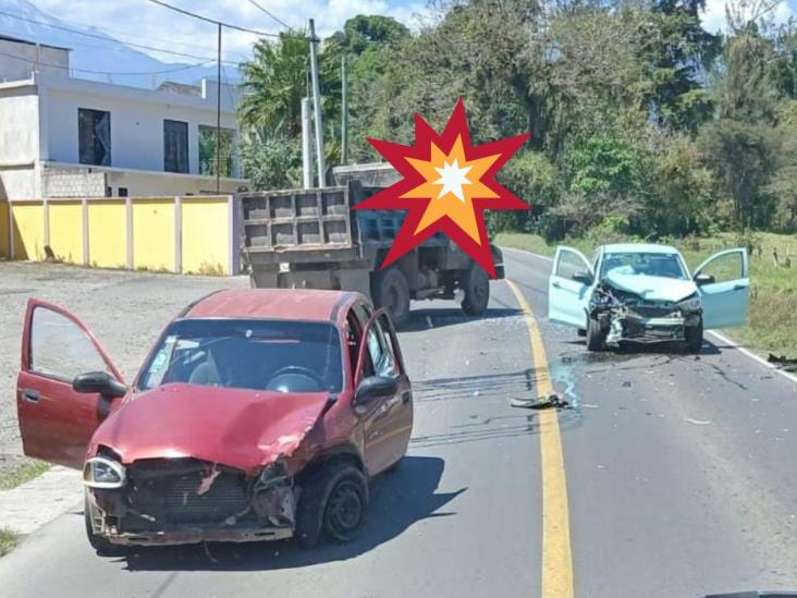 Choque frontal sobre la carretera Fortín-Huatusco deja 2 heridos
