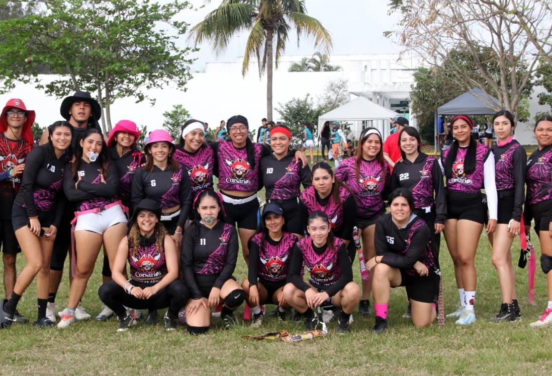 Brillan jóvenes en juegos de Flag Football