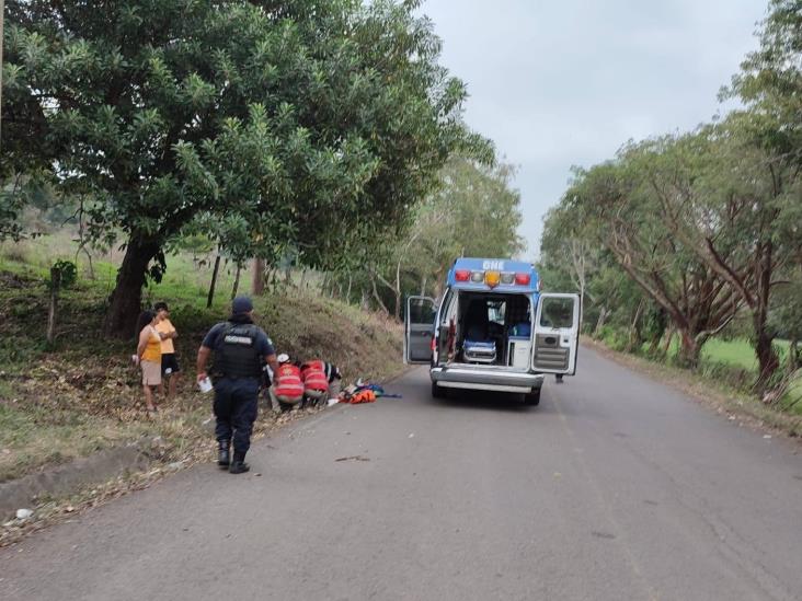 Motociclista sufre grave accidente en la carretera Colipa-Vega
