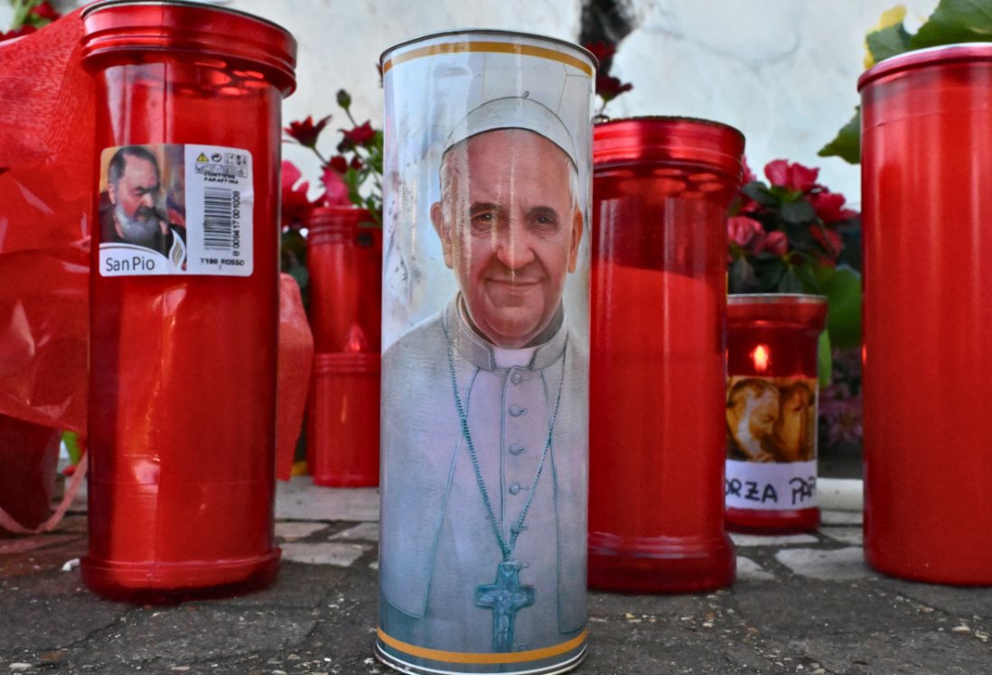 Papa Francisco sufre dos episodios de insuficiencia respiratoria aguda; sigue en vigilancia: Vaticano