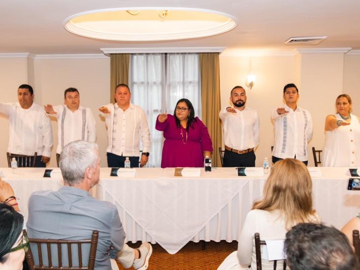 Abigail Guzmán Hernández es reelecta como presidenta de CANIRAC Veracruz
