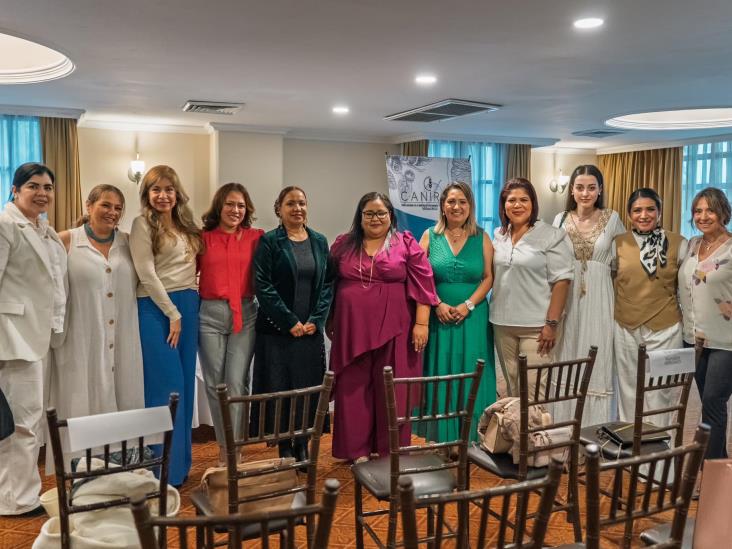 Abigail Guzmán Hernández es reelecta como presidenta de CANIRAC Veracruz