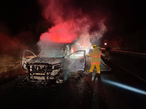 Se incendia camioneta en la autopista Cardel-Totomoxtle, esto pasó