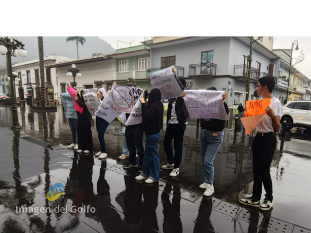 Justicia para Pablo y respeto hacia los jóvenes, exigen estudiantes en Orizaba (´+VIDEO )