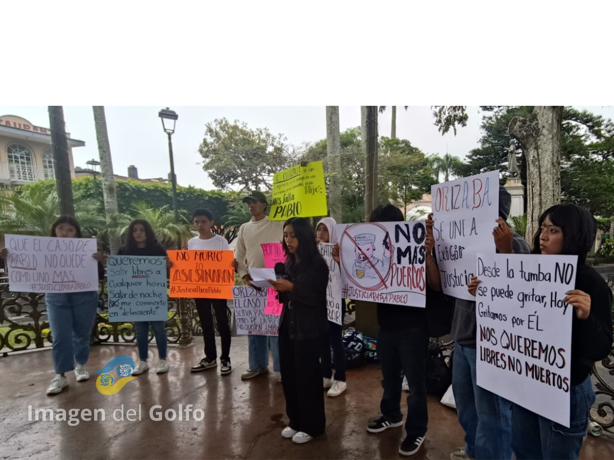 Justicia para Pablo y respeto hacia los jóvenes, exigen estudiantes en Orizaba (´+VIDEO )