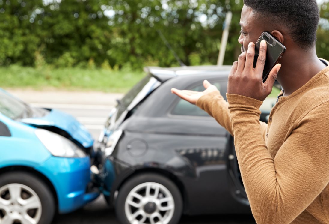 ¿Qué hacer si mi aseguradora no quiere pagar los daños de un accidente?