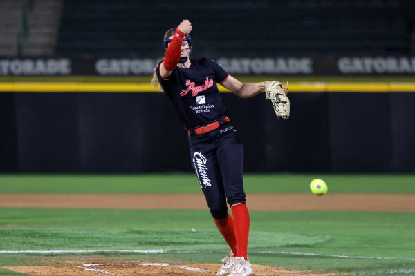 Vuela alto El Águila en la casa de Naranjeros