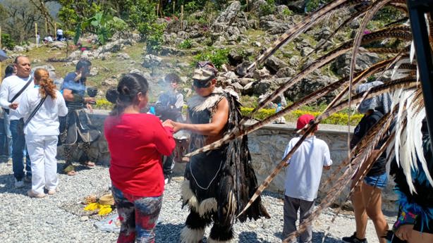 Ixtaczoquitlán vive el ritual de los Xochitlallis en honor a la madre tierra