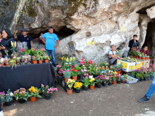 Ixtaczoquitlán vive el ritual de los Xochitlallis en honor a la madre tierra