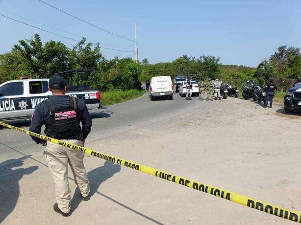 Hallan hombre sin vida en carretera de Martínez de la Torre, Veracruz