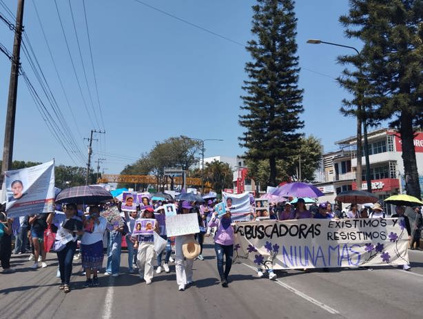 Marcha, indignación y resistencia en el 8M en la capital veracruzana (+VIDEO)