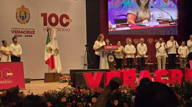 Rocío Nahle reporta reducción de deuda, más inversiones y obras para Veracruz