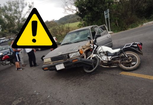 ¡Le salió de la nada! Motociclista lesionado tras impactarse con auto en la Xalapa-Alto Lucero