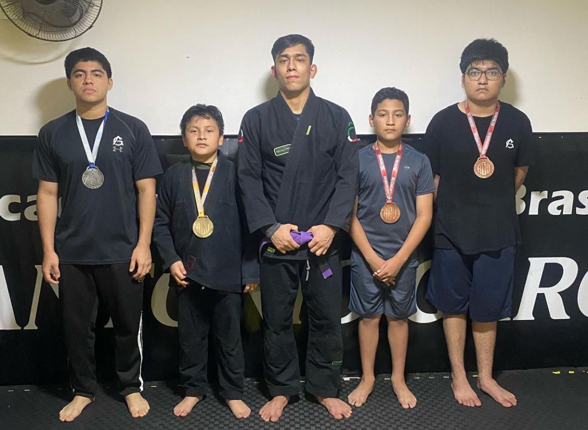 Subieron al podio en torneo de jiujitsu