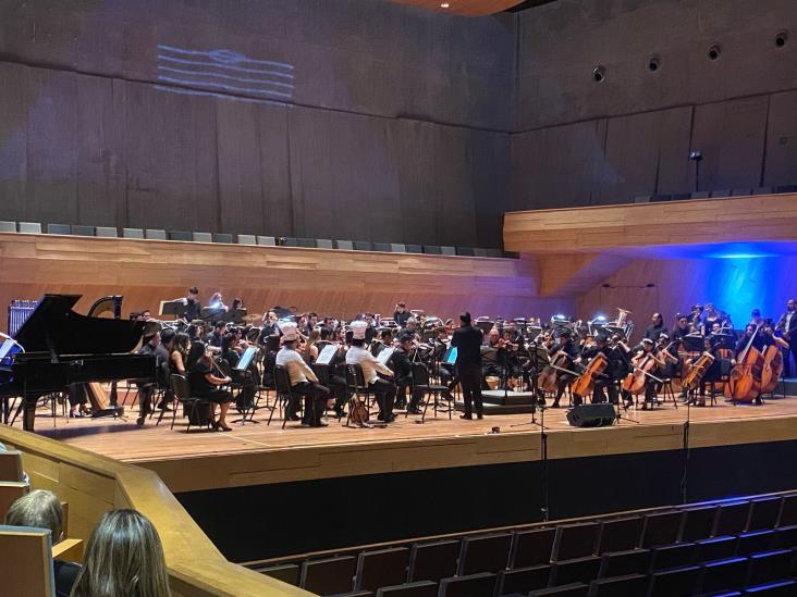 La Orquesta Filarmónica de Boca del Río brinda concierto con música de Disney