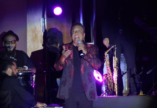 Se realiza con éxito ´Dos Carlos de Cuidado´ concierto de amor, boleros y baile