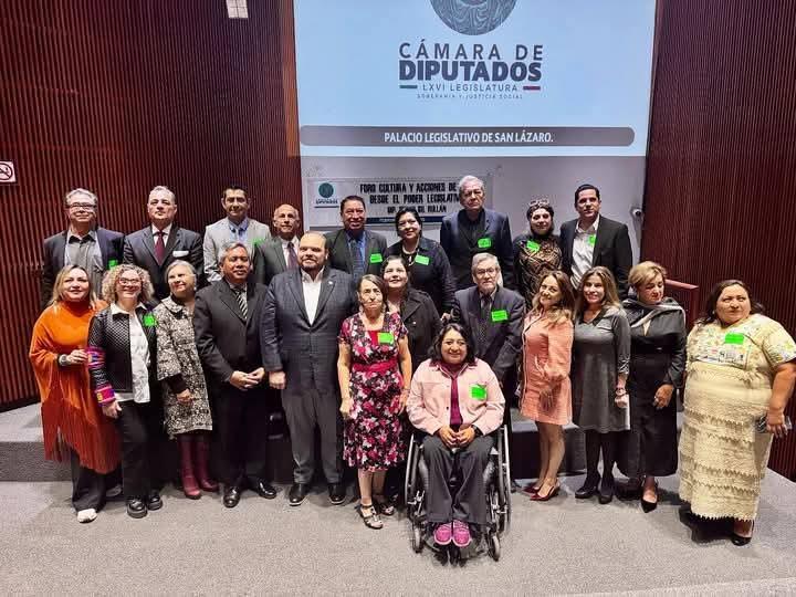 Bandera de la Paz, evento de la Federación Global y de Alta Inteligencia en la Cámara de diputados