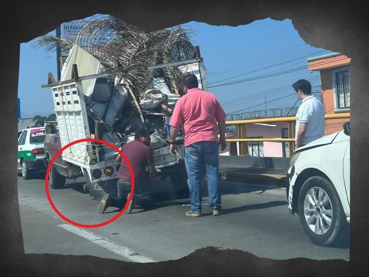 ¡Caos vial! Camioneta pierde una llanta en avenida Lázaro Cárdenas de Xalapa