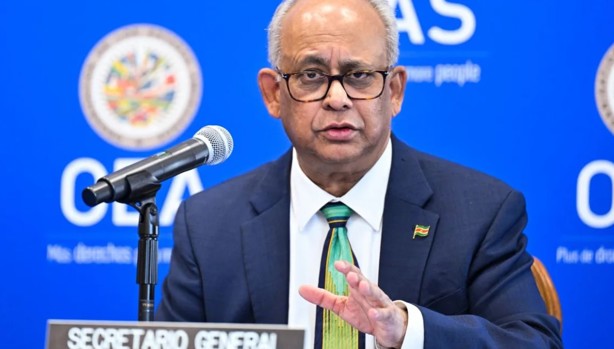 Albert Ramdin es elegido como secretario general de la OEA para el período 2025-2030