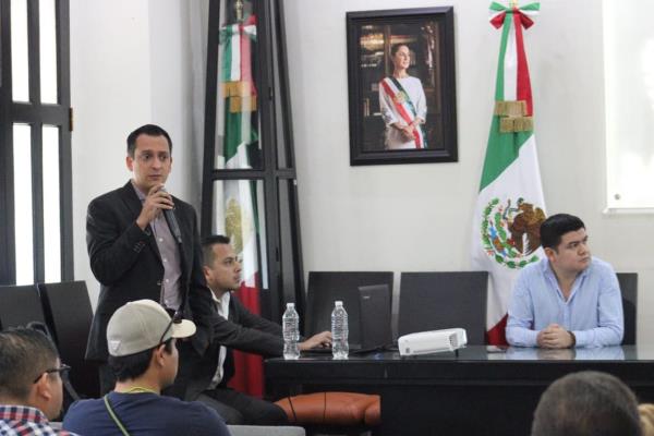 CEAPP capacita a servidores públicos en Misantla sobre derechos humanos y libertad de expresión