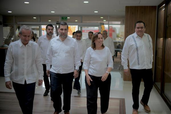 Rocío Nahle se reúne con Luis Méndez Jaled, presidente nacional de la CMIC