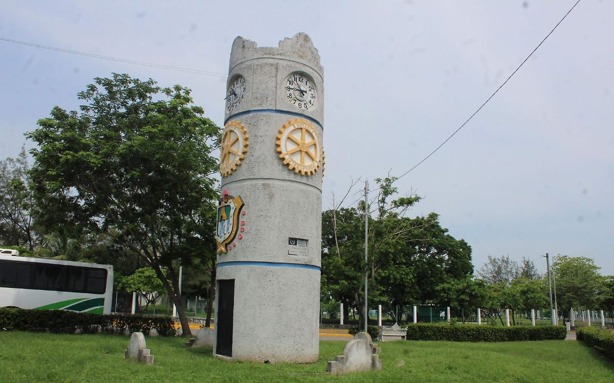 Así era el Reloj de Sol que existía en la avenida Díaz Mirón en Veracruz ¿Sabes que hay ahora?