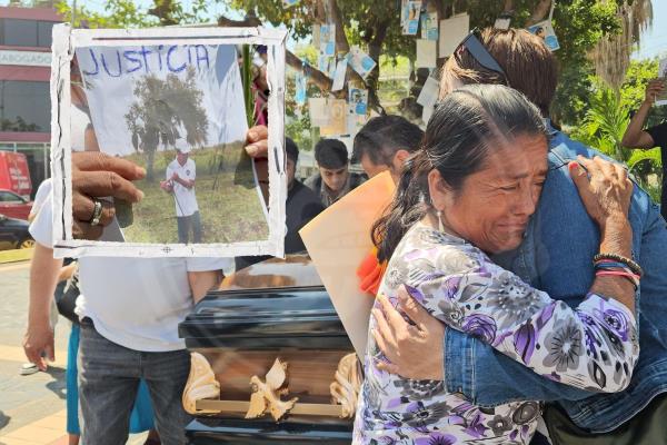 ¡Exigen justicia! Dan último adiós al padre buscador Magdaleno Pérez Santes en Papantla (+VIDEO)