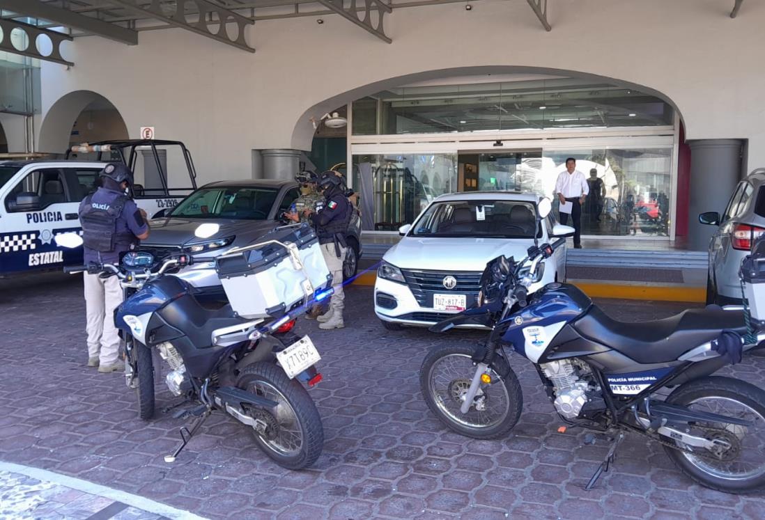 Fuerte movilización policiaca en hotel de Plaza Américas, en Boca del Río | VIDEO