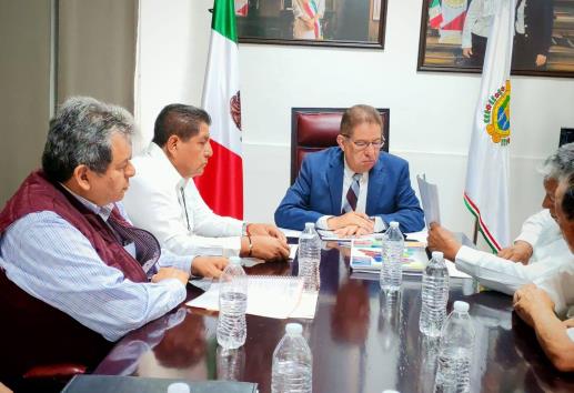 En reunión, COEM plantea  problemática de transporte en Misantla