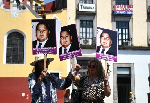 Hay fosas clandestinas en panteones de Xalapa; madre buscadora denuncia agresiones (+VIDEO)