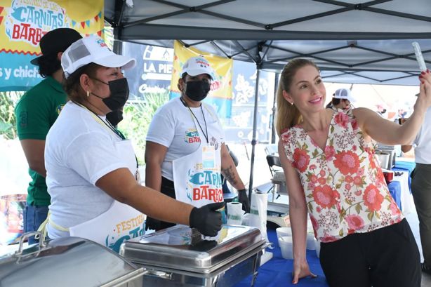 Invita Paty Lobeira al Festival de las Carnitas y la Barbacoa en el Zócalo de Veracruz