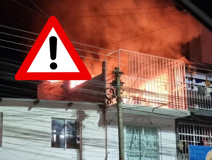 Se registra fuerte incendio en taller de herrería en Murillo Vidal en Xalapa 