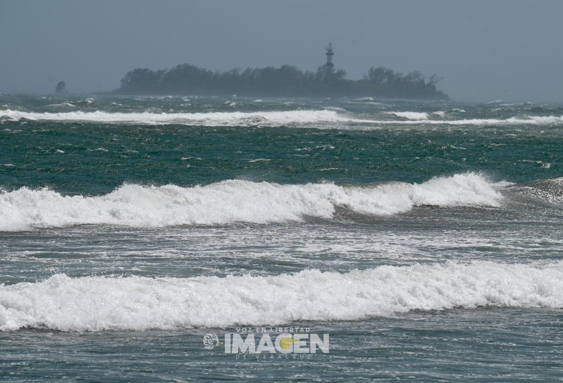 Alertan sobre los efectos del norte en Veracruz de este domingo