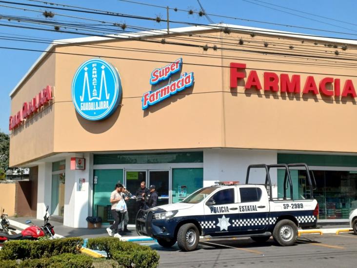 Delincuentes armados asaltan farmacia Guadalajara, de Córdoba