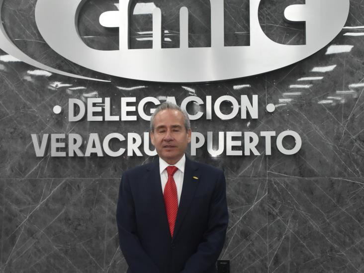 Realizan toma de protesta de la nueva directiva de CMIC Veracruz Puerto