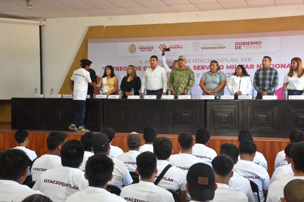 Entregan cartillas del Servicio Militar Nacional en Ixtaczoquitlán (+Video)