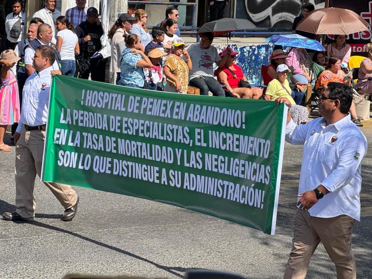 Petroleros de Poza Rica reclaman deficiencias en servicios médicos (+VIDEO)