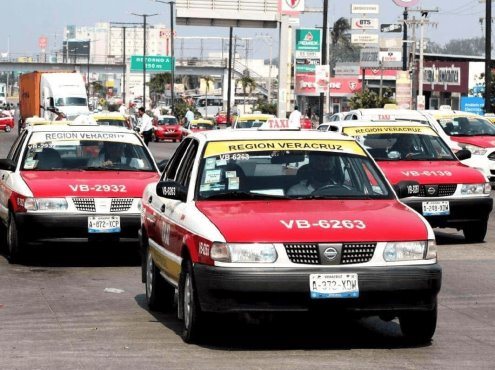 Taxistas esperan mejores ingresos en vacaciones de Semana Santa 2025